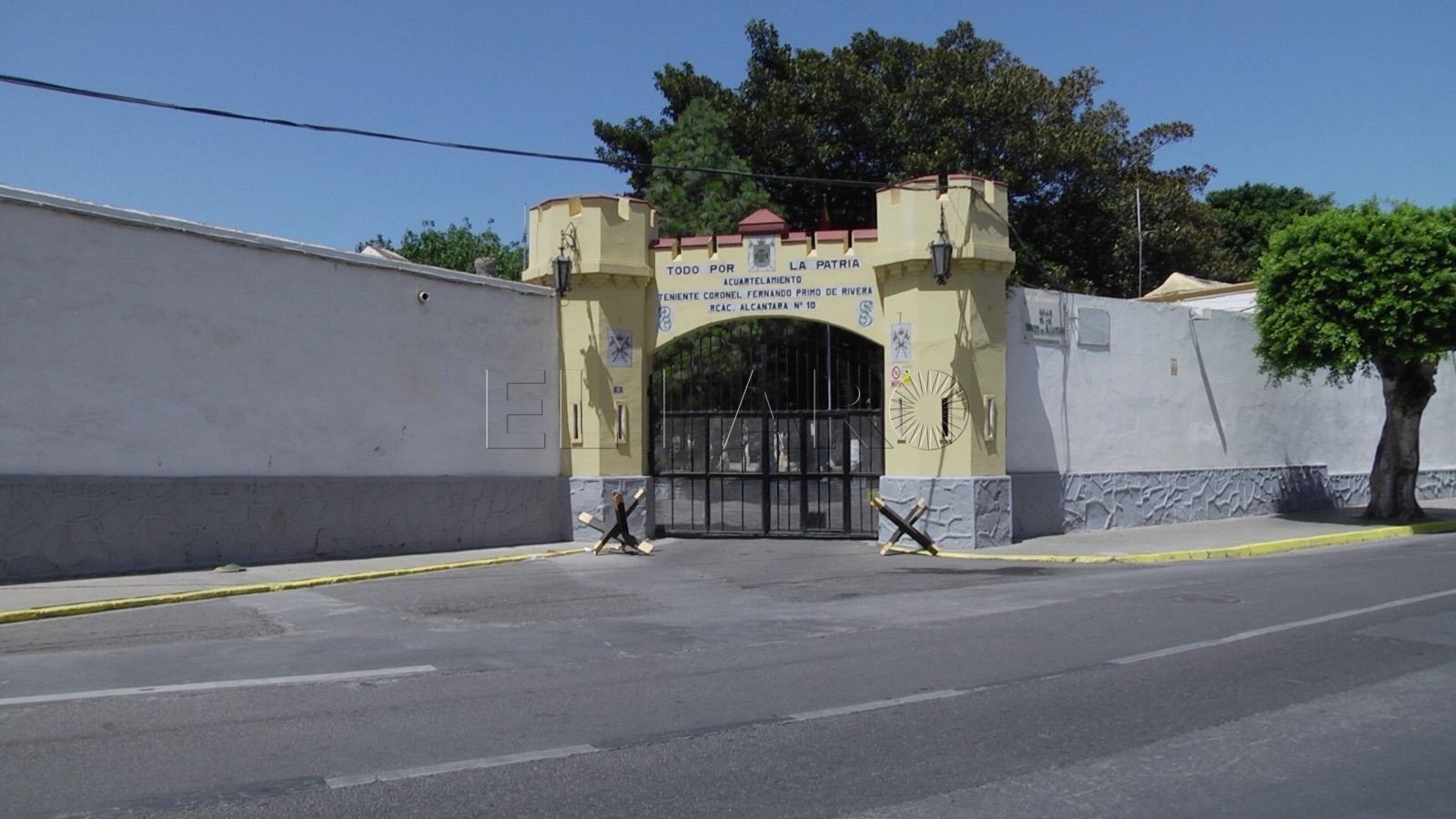 cuartel de Caballería Defensa admite que hay que revisar las retribuciones de 120.000 militares