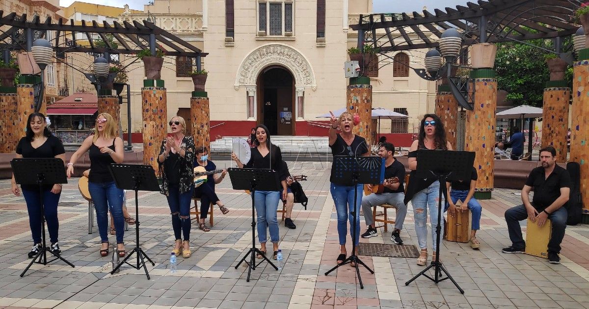 flameno 1 A ritmo de flamenco se ha movido el Centro de Melilla este sábado