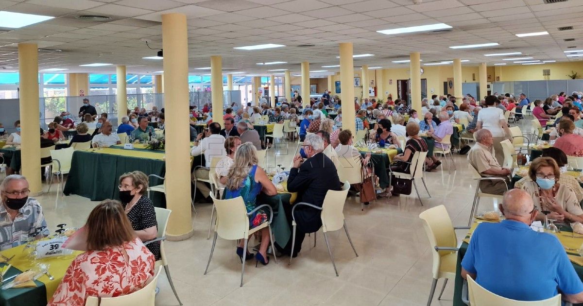 El Centro Social de Mayores de Melilla celebra su cumpleaños 18