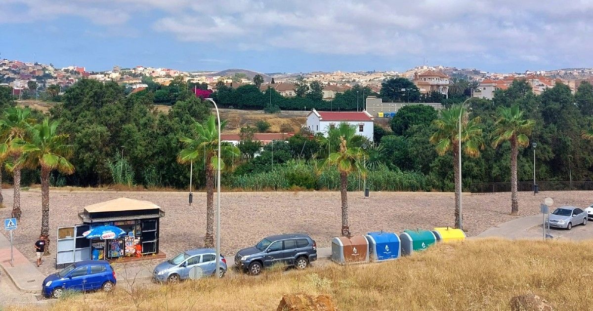 Explanada de Jardín Valenciano en Melilla.