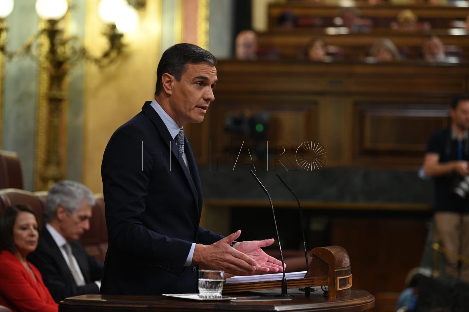 El Gobierno dará 100 euros mensuales extra a los alumnos con una beca