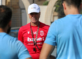 22D 2 1 El césped del Álvarez Claro también se pone a punto