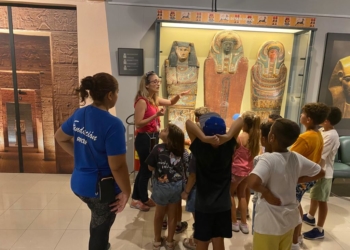 25D 6 3 El Campamento Recreativo visita el Museo Egipcio