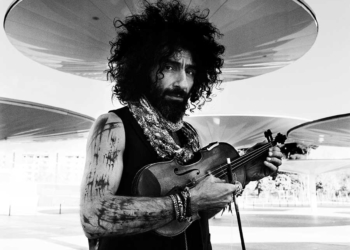Ara Malikian by Anton Corbijn Royal Garaje 1 El esperado concierto de Ara Malikian: el 29 de agosto en el Auditorio Carvajal