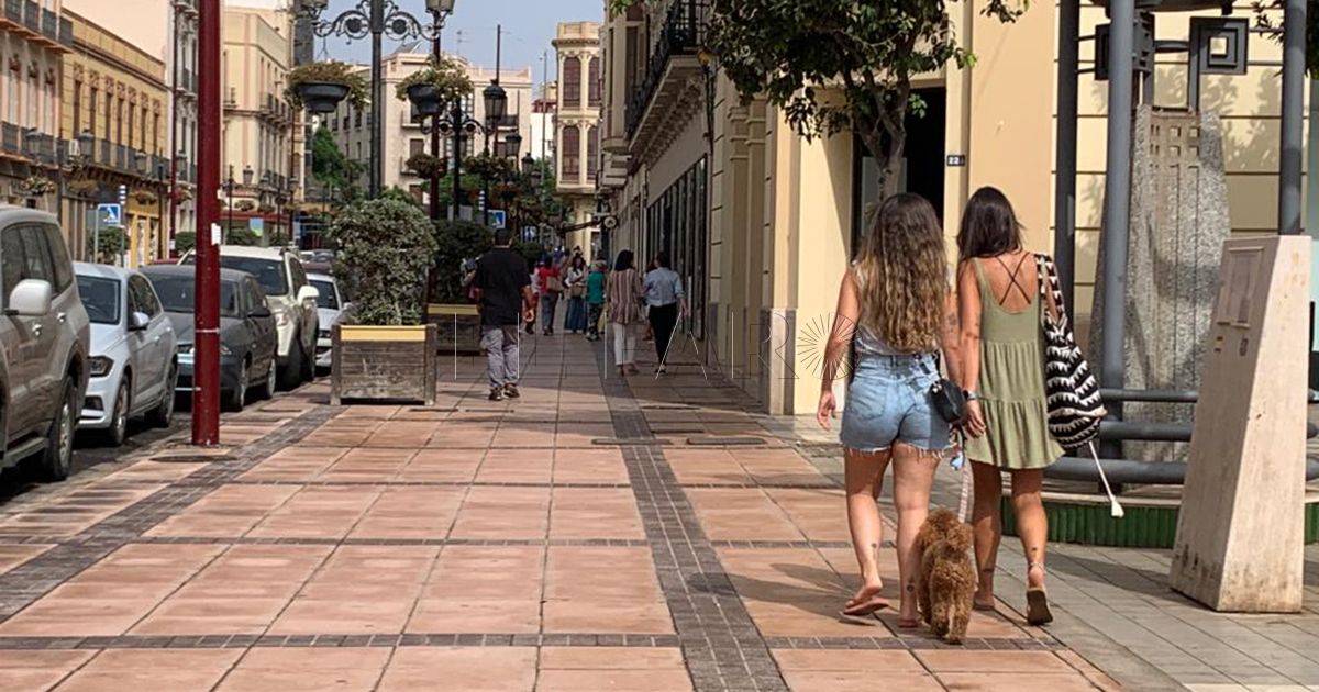 Nayira, joven preocupada por la vivienda: "Media vida tendría que estar pagando una casa"