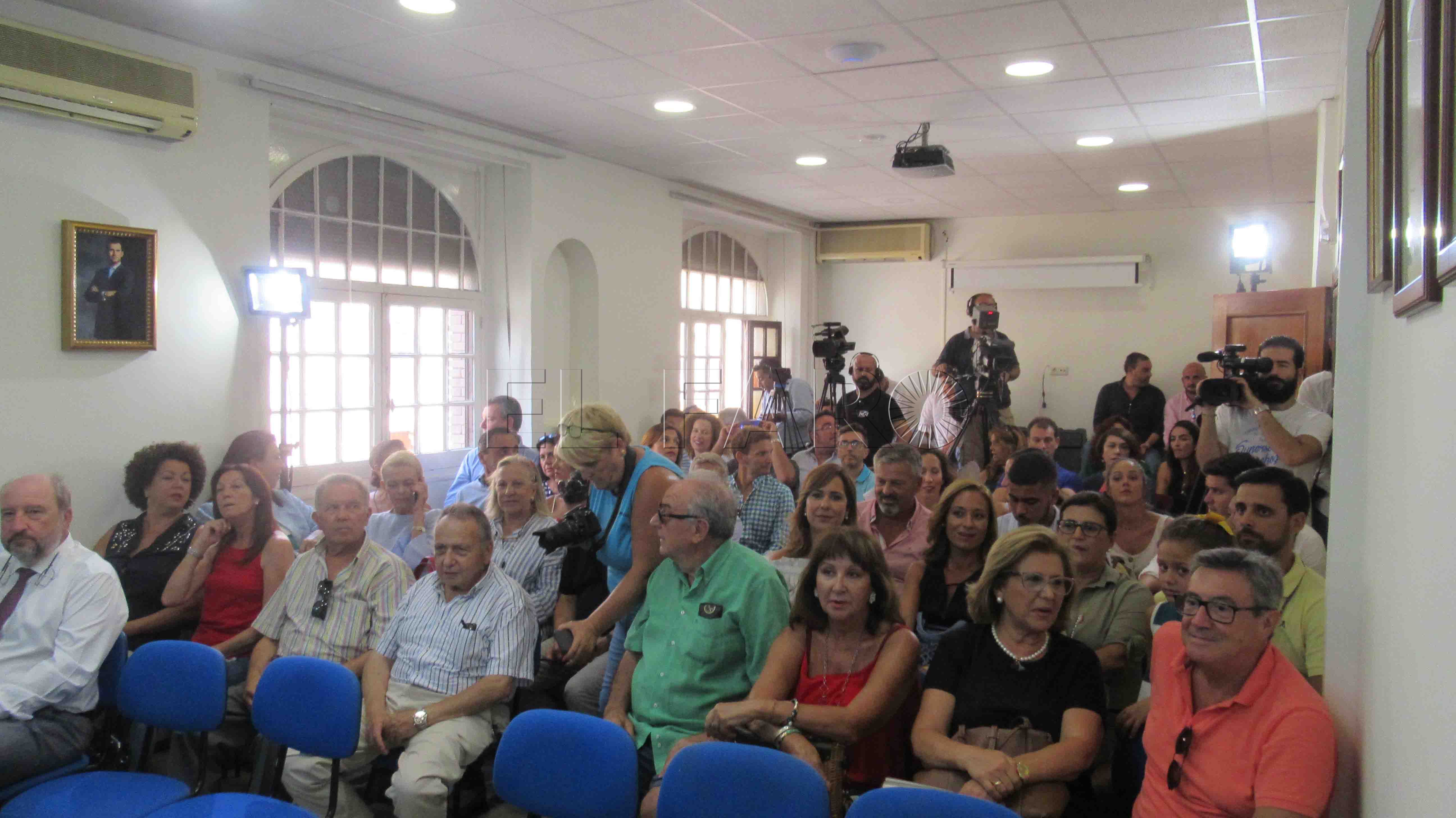 SEDE PP La próxima presidencia del PP se debate en las redes sociales