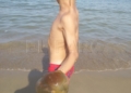WhatsApp Image 2022 08 26 at 5.52.59 PM 1 Pescando con la mano y jugando en la playa con las medusas "que no pican"