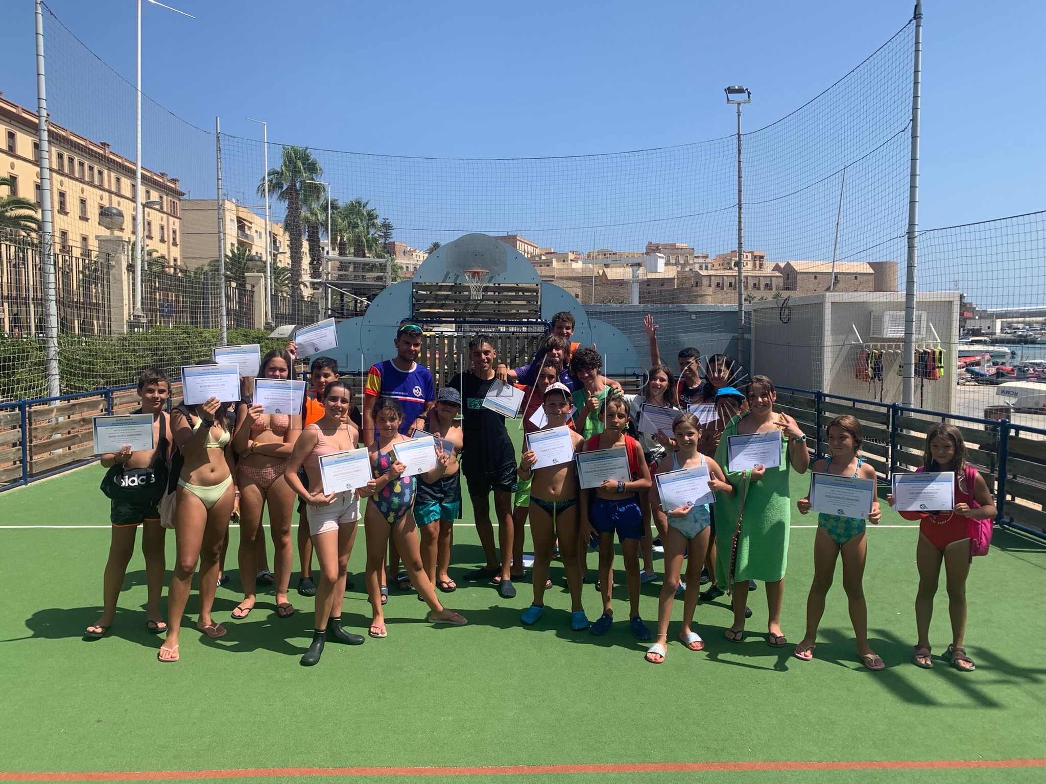 alumnos reciben diplomas Recta final en los cursos de verano del Real Club Marítimo de Melilla