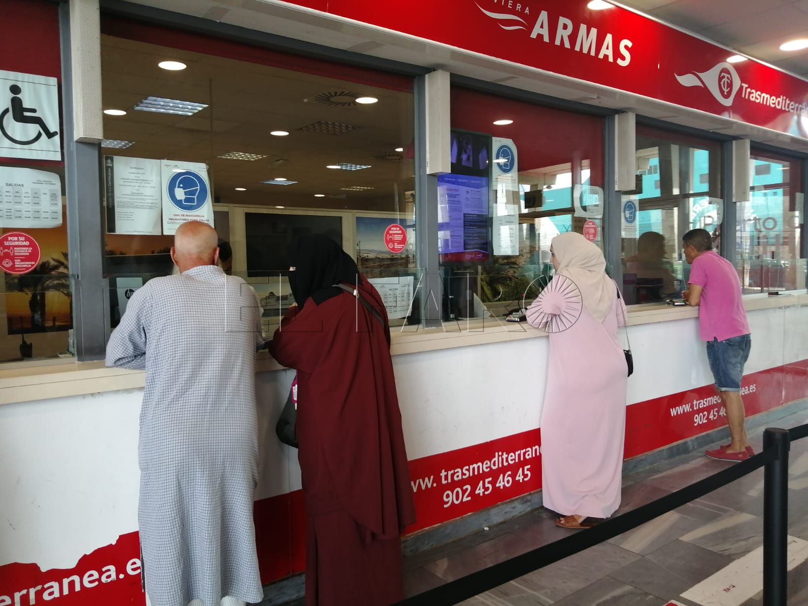 taquilla trasmediterránea Moh dice que hay un 10% de billetes para melillenses durante la OPE, pero las navieras no saben cómo hacerlo