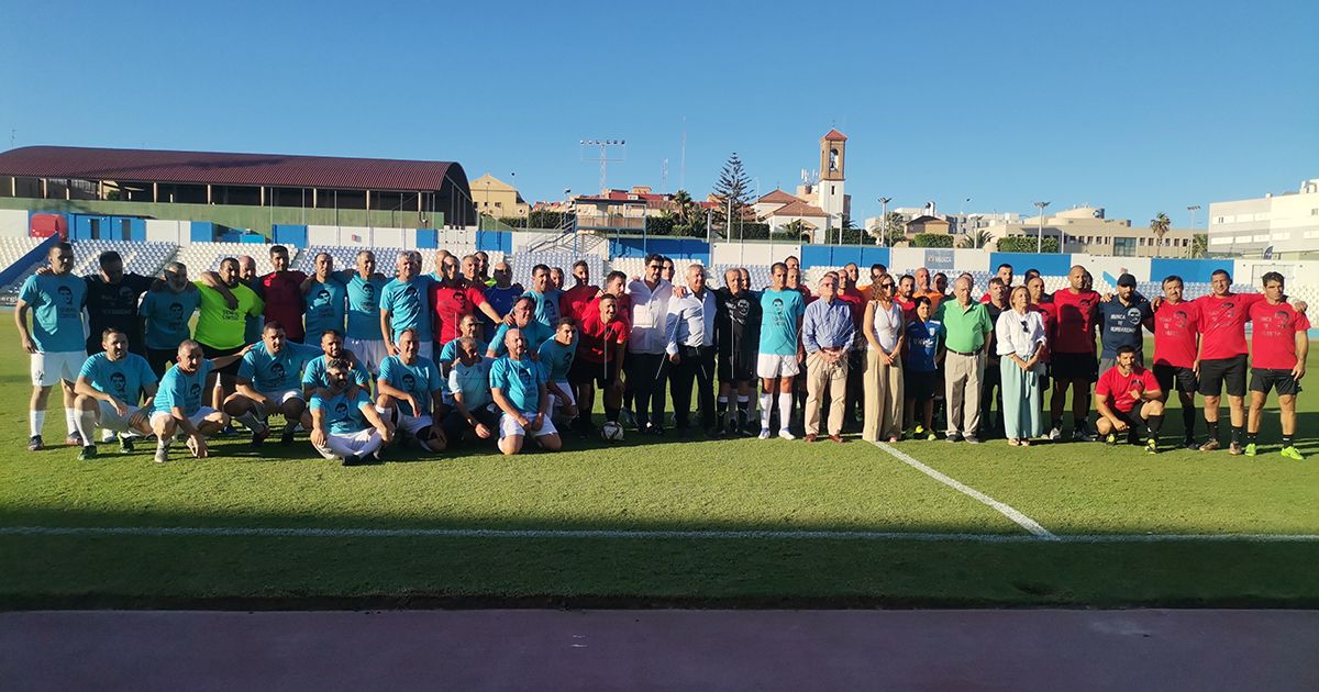 Emotivo homenaje a José Carlos