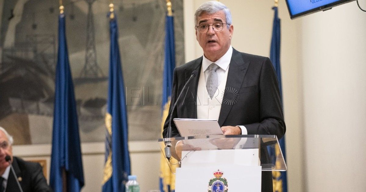 Adolfo Utor Adolfo Utor, presidente de Balearia, reclama al Estado que reconozca el carácter estratégico del sector naviero español