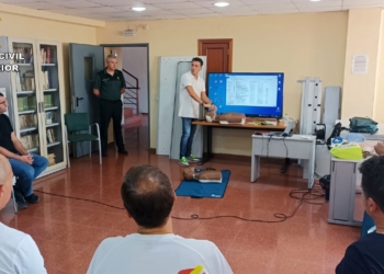 Guardia Civil 1 Concluye un curso para guardias civiles sobre desfibriladores externos semiautomáticos
