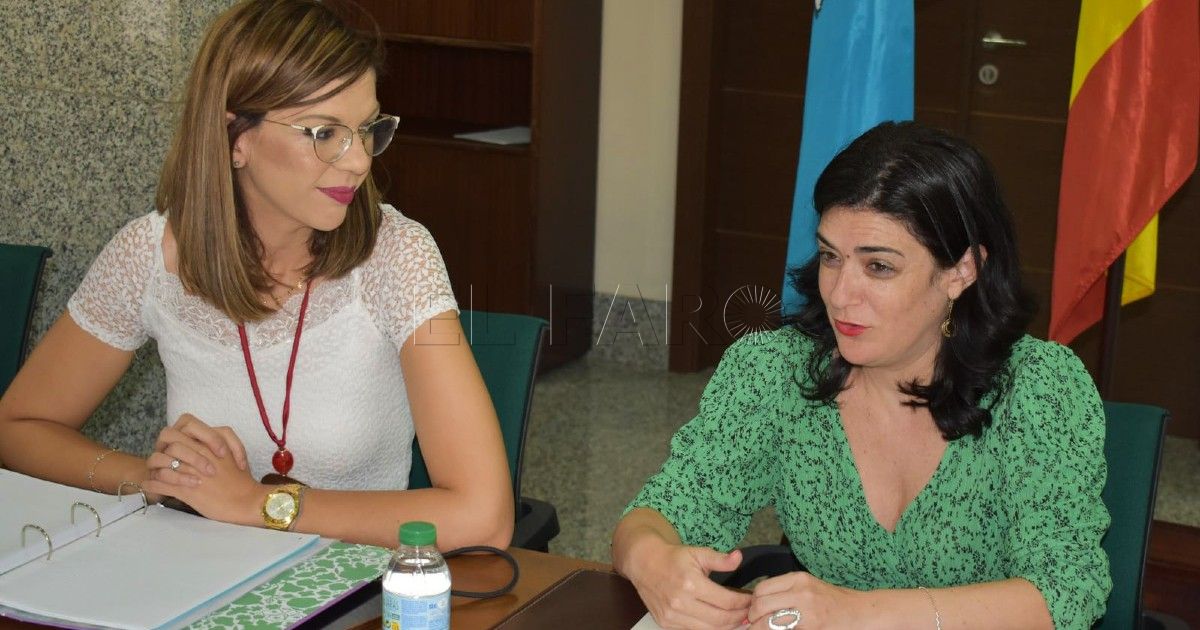Sabrina Moh (izquierda) junto a Isabel Castro.