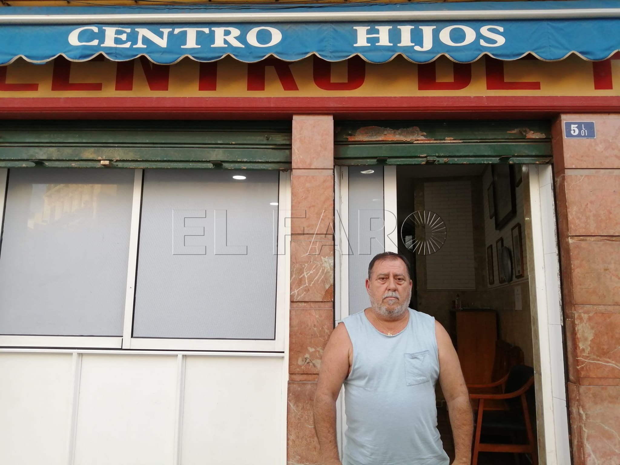 feliciano palomo Indignación en el Centro Hijos de Melilla con De Castro por no haber recibido entradas para los toros