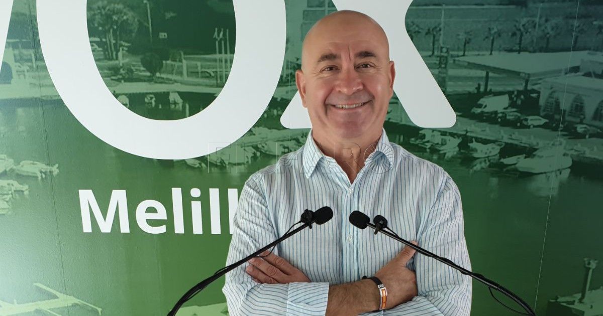 VOX critica que el polideportivo de la UGR aún no esté terminado