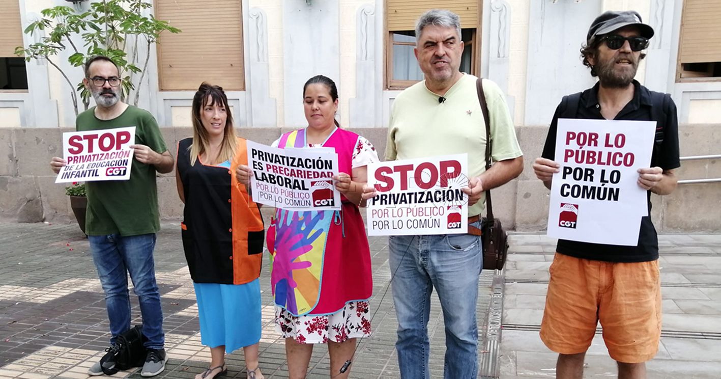 protesta CGT buena recorte 1 Las técnicos de Educación Infantil dan una semana a Rojas para que conteste sobre la estabilización de las plazas