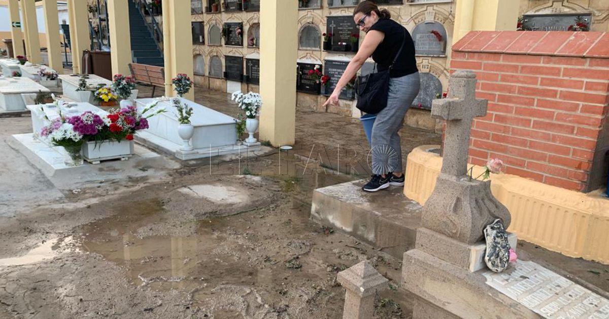 Mal estado del cementerio Visitantes de La Purísima se quejan del mal estado del cementerio
