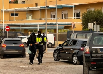 Momento del traslado de los detenidos por yihadismo 1 Absuelto un inspector jefe de la Policía Nacional de Melilla de acoso laboral y sexual