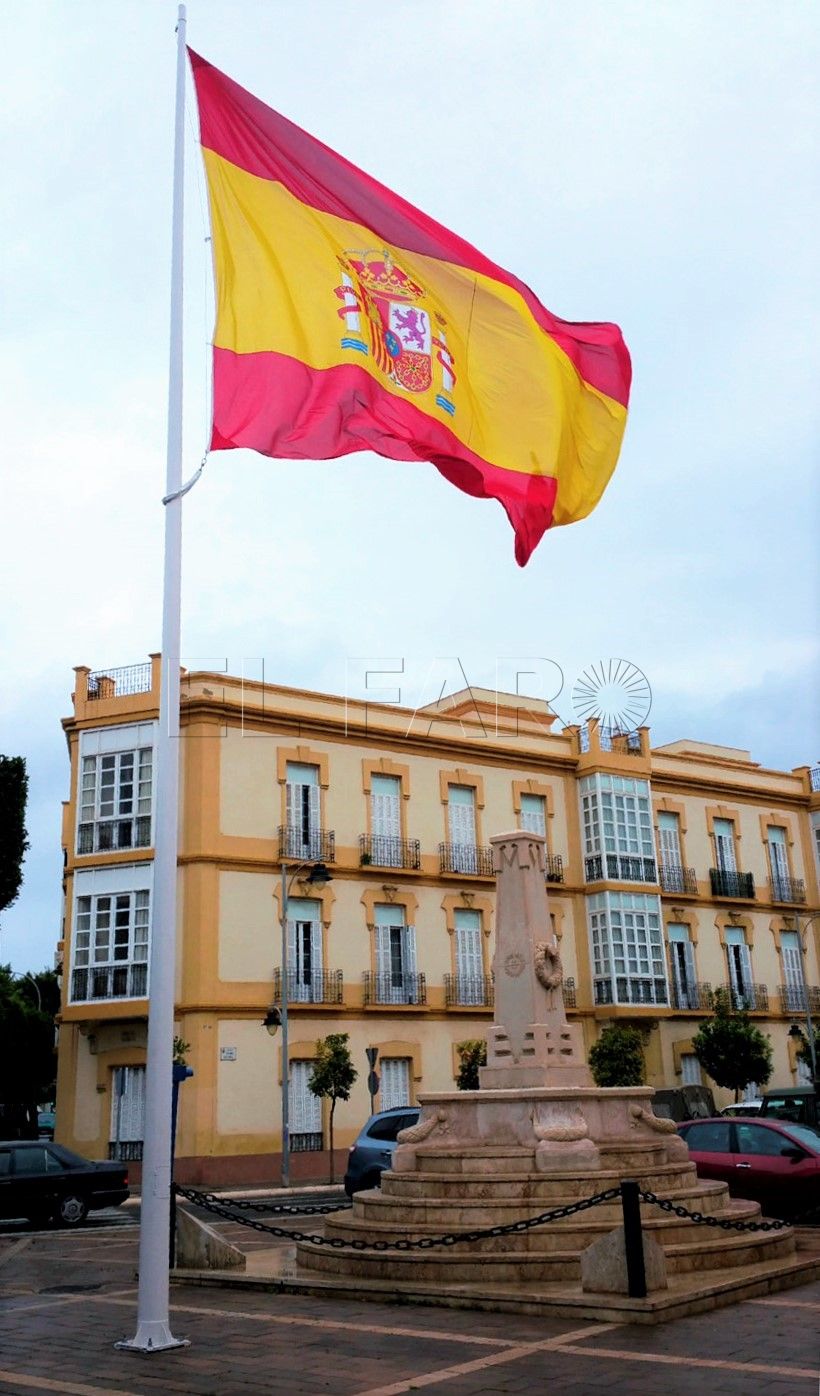 WhatsApp Image 2022 10 07 at 5.56.25 AM Organizan un solemne Arriado de Bandera en la plaza Pedro Segura de Melilla