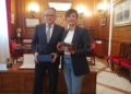 WhatsApp Image 2022 10 27 at 09.57.08 3 1 Isabel Rodríguez firma el Libro de Oro de la Ciudad durante su visita a Melilla