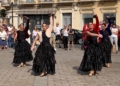 WhatsApp Image 2022 10 31 at 14.17.00 12 El Ballet Colores anima a melillenses y cruceristas con su actuación en el centro