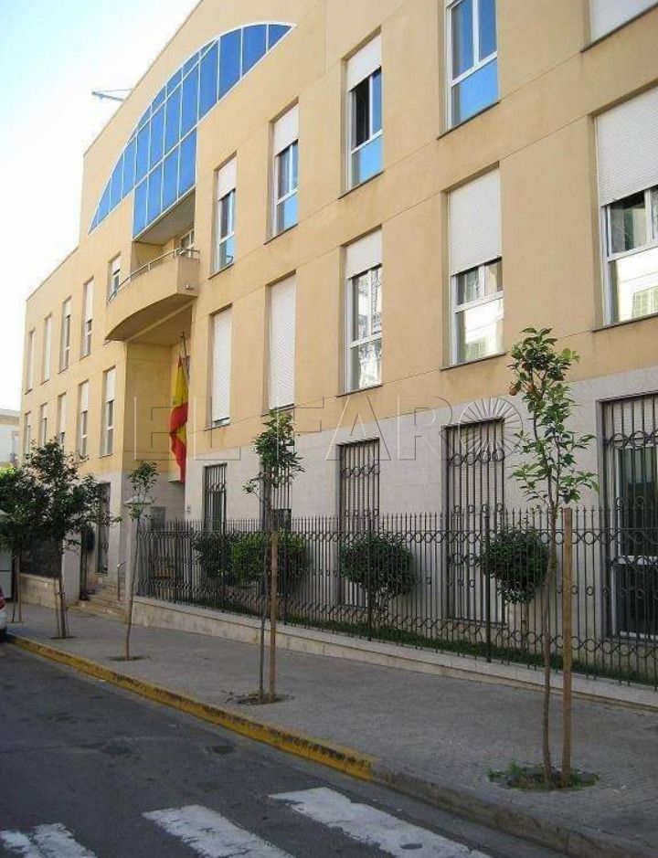 de La Delegación de Melilla informa que el Ministerio de Defensa ha convocado 250 plazas para Reservistas Voluntarios