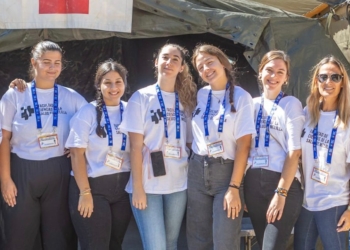 fac ccss Profesores y alumnos de la Facultad de Ciencias de la Salud colaboran en La Africana