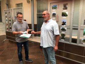 fc0abd99 1cec 454c 8981 f294b153ff6e Guelaya entrega sus premios del concurso de fotografía de árboles singulares