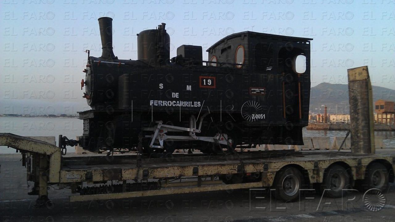 Conferencia sobre los ferrocarriles en Melilla organizada por la Comandancia General