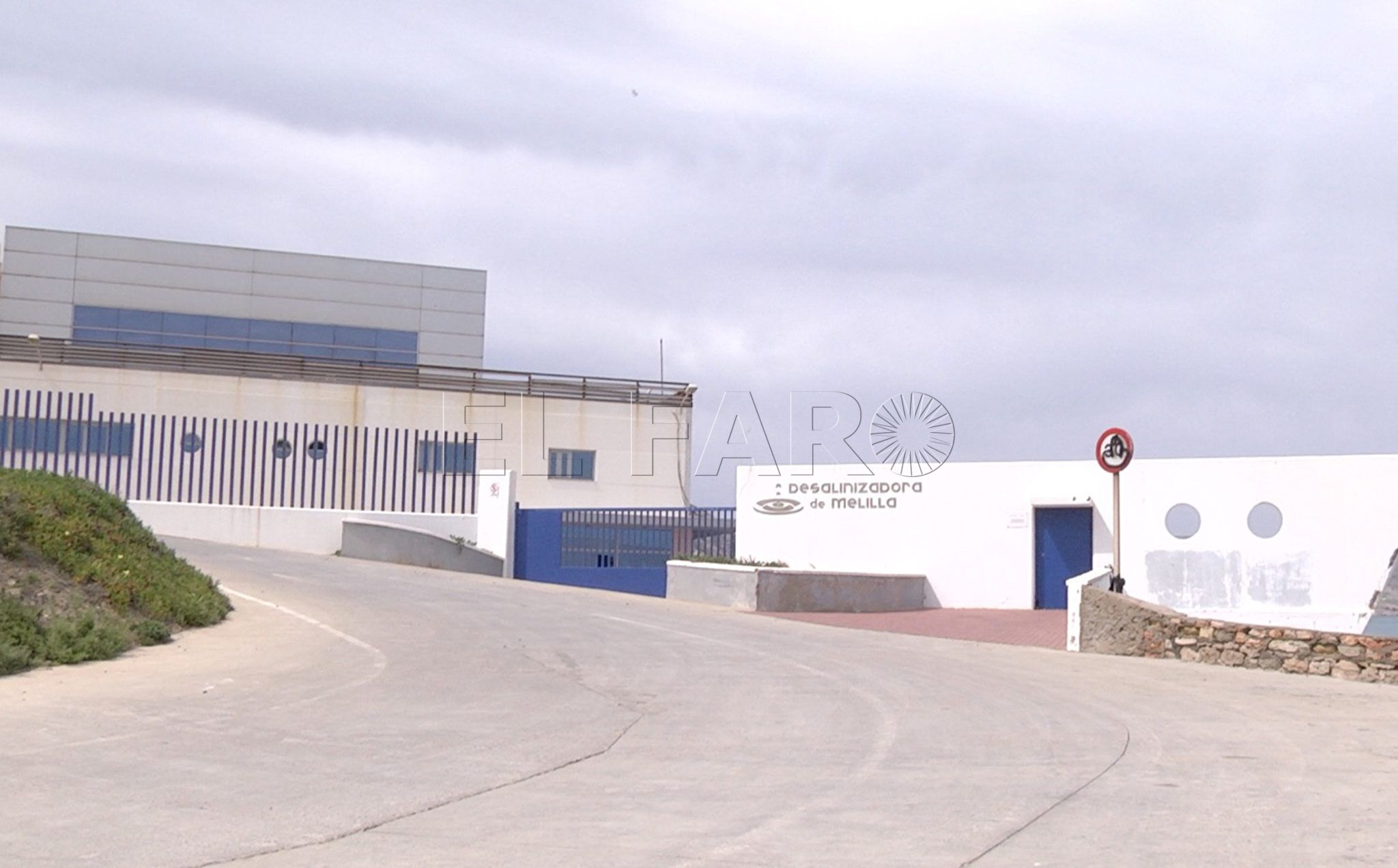 oo Hassan Mohatar: "Habrá cortes de agua todos los días en Melilla por problemas con la desaladora"