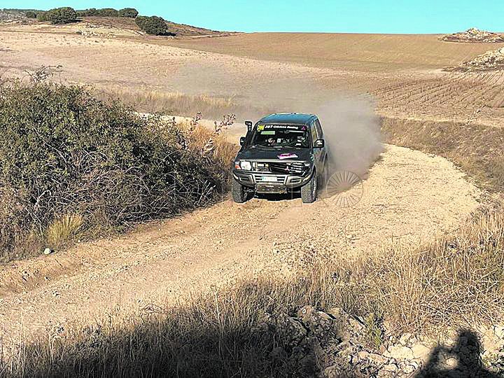 310439504 5602337673145843 5182555828882094031 n Javier Burillo, piloto de todoterreno: "Ha sido un duro año competitivo"