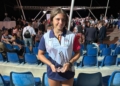 Azul y trofeo La melillense Azul Sánchez, campeona del Mundo junior Techno 293