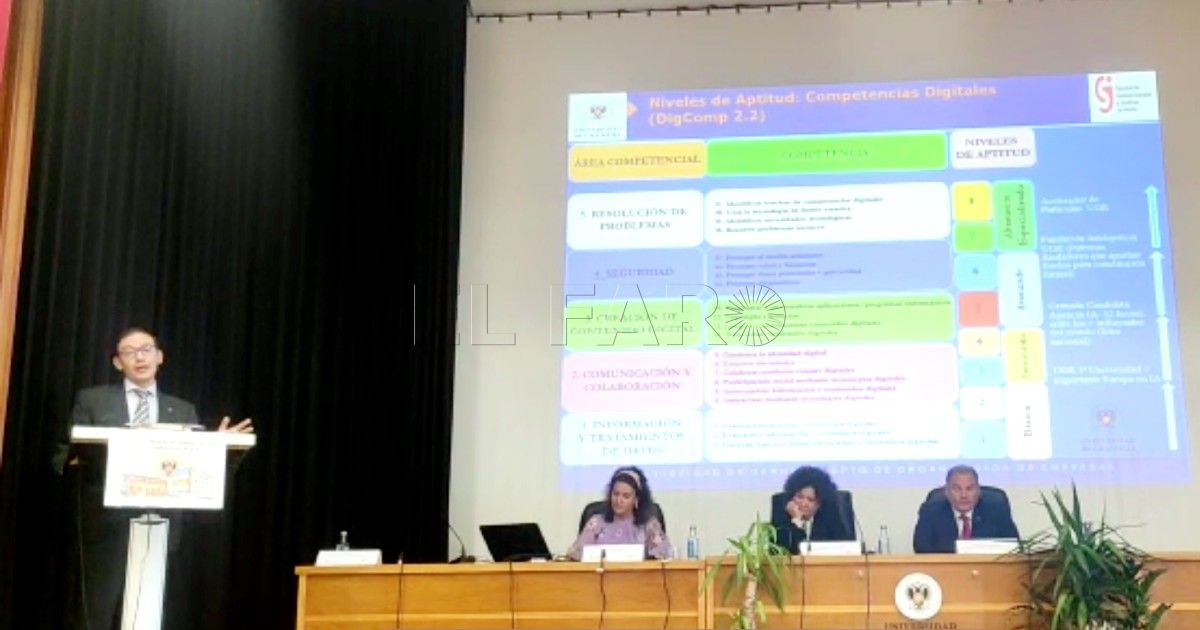 Conferencia en la UGR Víctor García, en la UGR de Melilla: "El 95% de los asesinos en serie estadounidenses son superdotados"