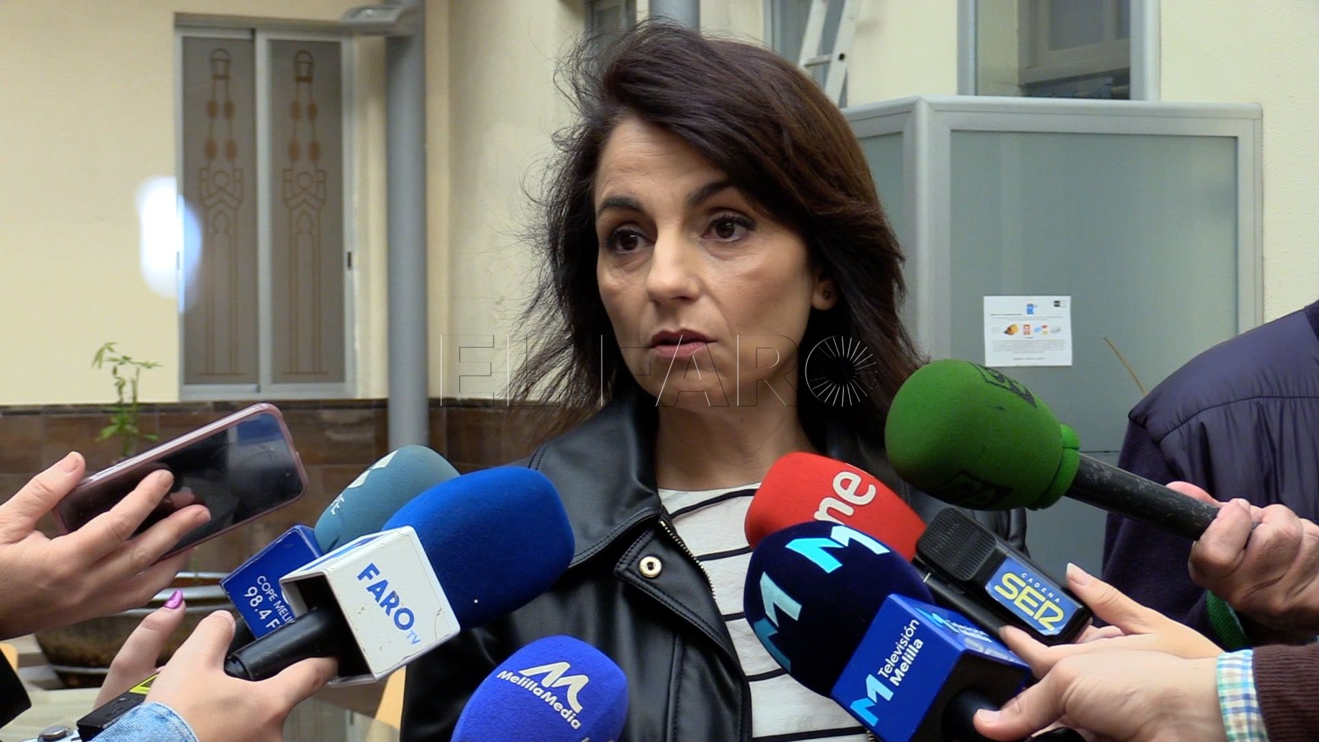 DUNIA ALMANSOURI Almansouri prevé recortes en los presupuestos si el Gobierno no costea los 7 millones de euros de la producción del agua