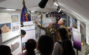 VISITA EXPO INGENIEROS MILITARES 04 Los alumnos del IES Enrique Nieto visitan la exposición sobre los ingenieros militares