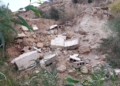 WhatsApp Image 2022 11 14 at 14.20.14 2 El Barranco del Nano, repleto de plástico, basura y material de obra a lo largo del sendero