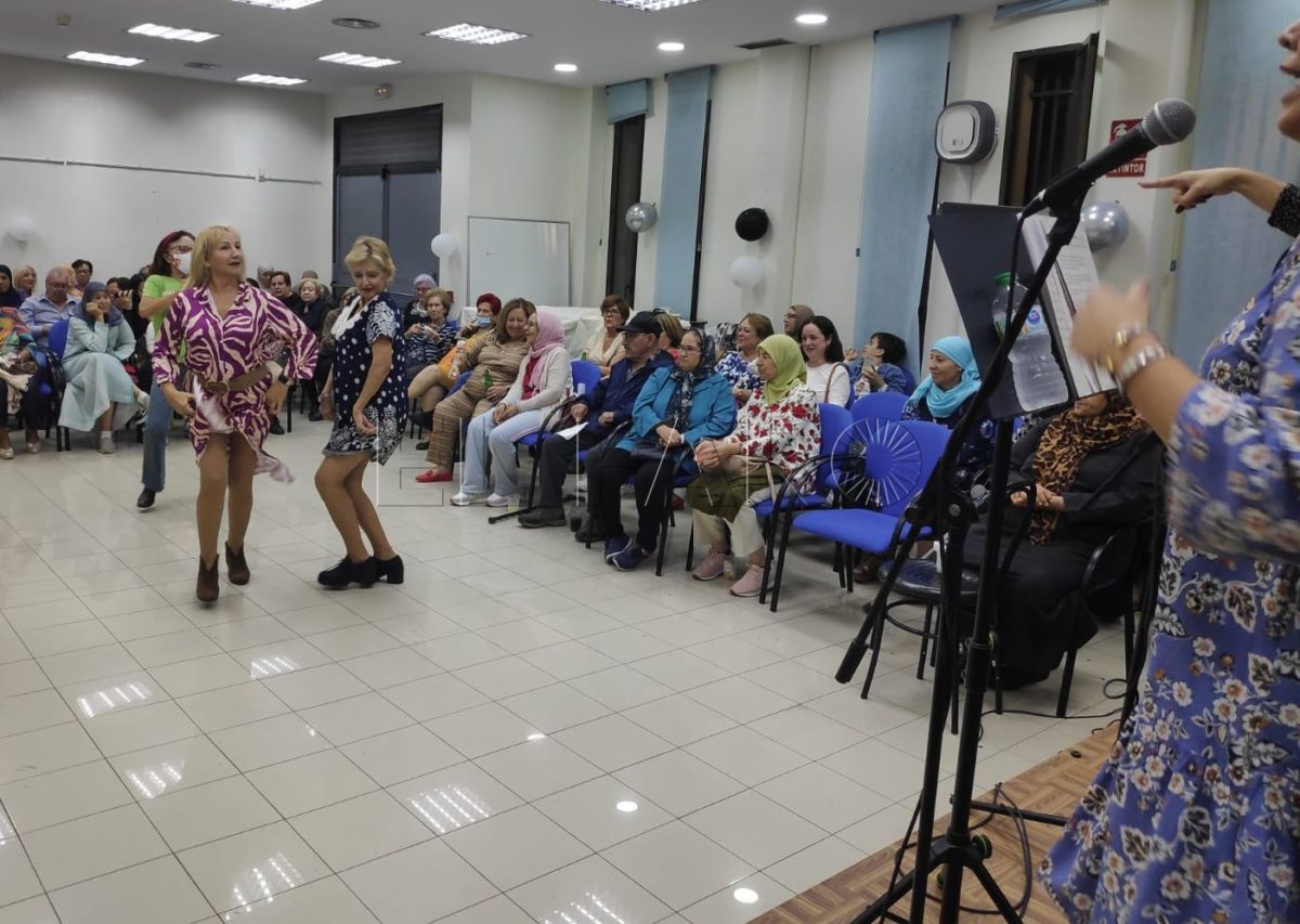 aula mayores e1668713950122 Aulas Culturales de Mayores celebra su 44º aniversario entre juegos y bailes
