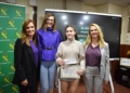 g 1 La alumna Ros Martínez recibe el premio de excelencia académica