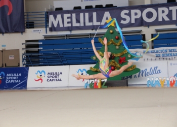 24D 4 La gimnasia rítmica brilla y sorprende en el festival de Navidad