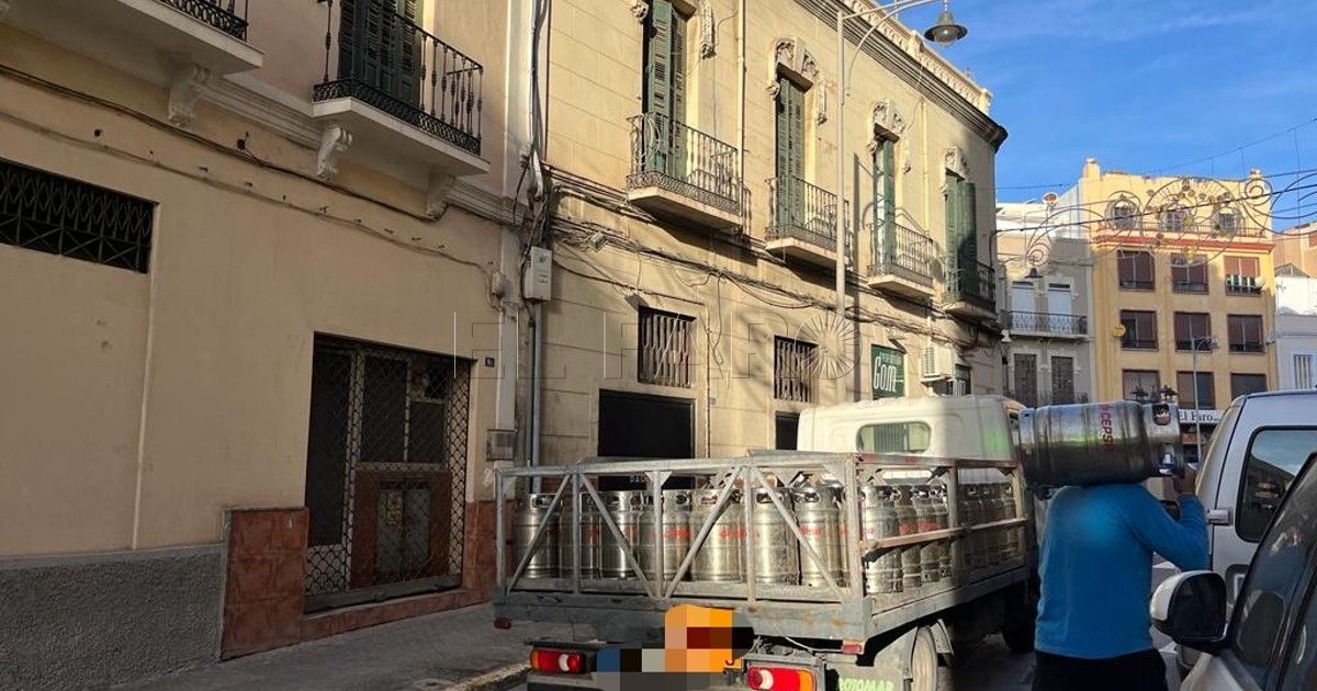 Camión de butano Los butaneros de Melilla, al paro con 62 y 63 años