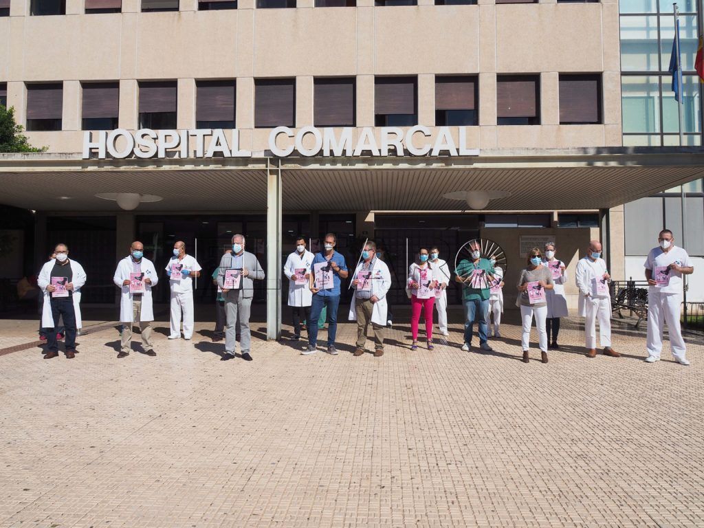 Concentración de médicos en el Hospital Comarcal 21 1024x768 1 Sindicato Médico de Melilla, PIDOMEL y Plataforma Sociedad Civil se concentran por la defensa de los servicios públicos