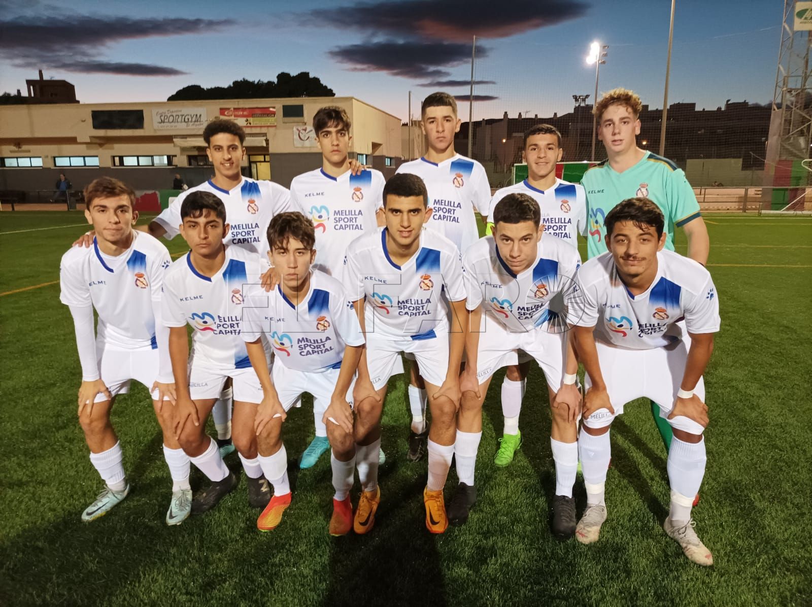 Fh8aWotXEAY7WXS 1 Los juveniles en el mundo del fútbol no pueden fallar