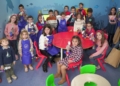 Niños en Balearia La Juguetería del Mar, una iniciativa de Baleària para promover el reciclaje