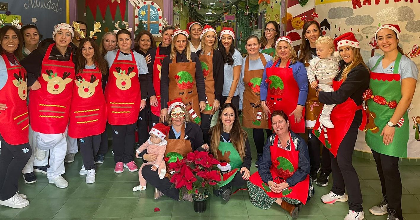 TRABAJADORAS DE LA EI SAN FRANCISCO DE ASIS recorte La magia de la Navidad ha llegado a las escuelas infantiles de Melilla