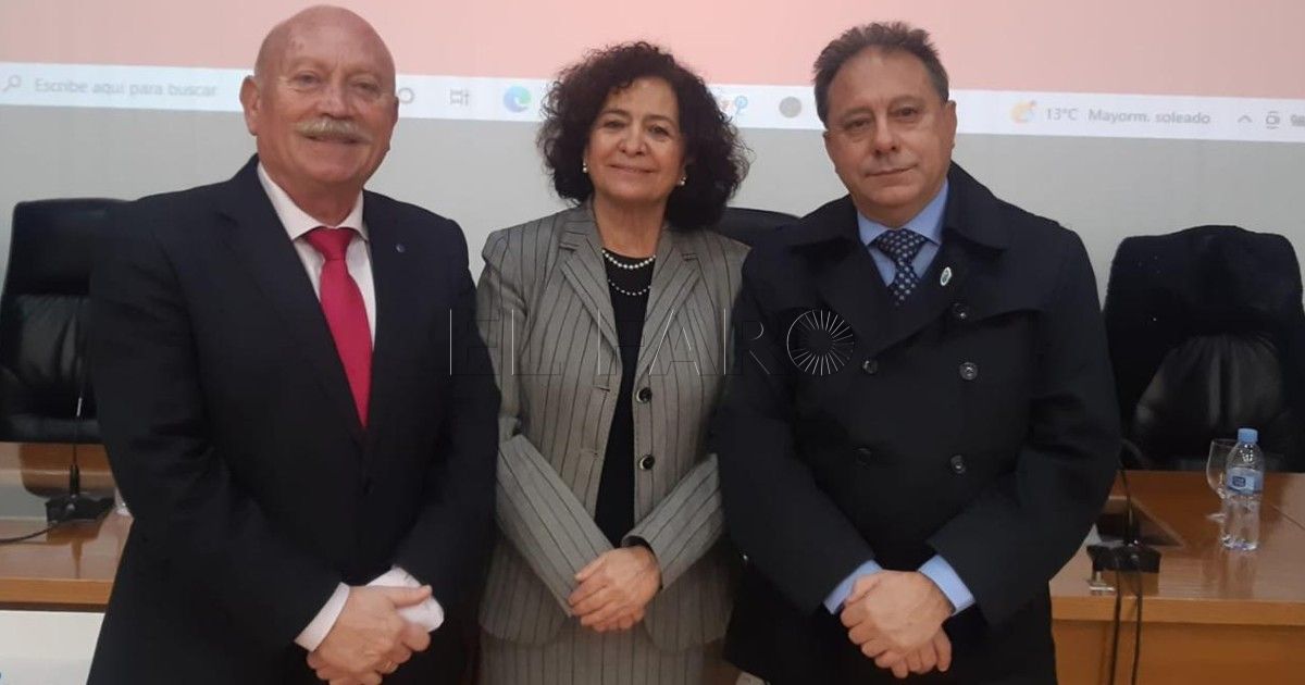 UGR El Centro de la Memoria Común para la Democracia y la Paz del Reino de Marruecos firma un acuerdo de colaboración con la UGR