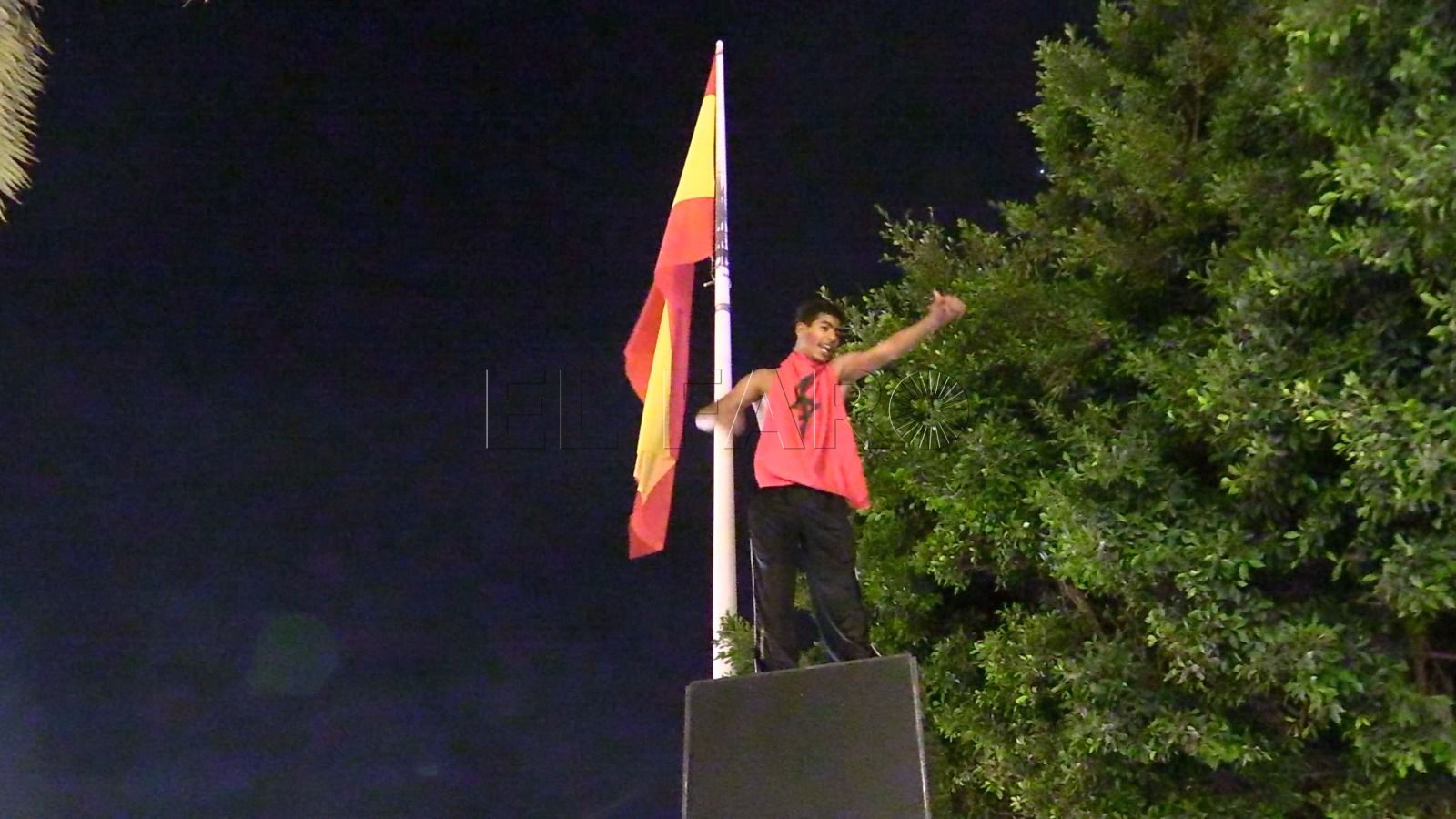 Seguidores de Marruecos celebran en Melilla la victoria de su selección