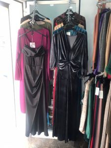 WhatsApp Image 2022 12 15 at 19.00.16 1 Mucho brillo en los vestidos para tener luz después de la pandemia