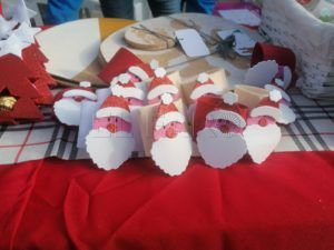 WhatsApp Image 2022 12 16 at 11.35.31 1 Productos navideños hechos a mano en el mercadillo de Autismo Melilla