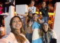 WhatsApp Image 2022 12 19 at 13.05.35 1 Decenas de argentinos en la Plaza de España celebran el título mundial de su Selección
