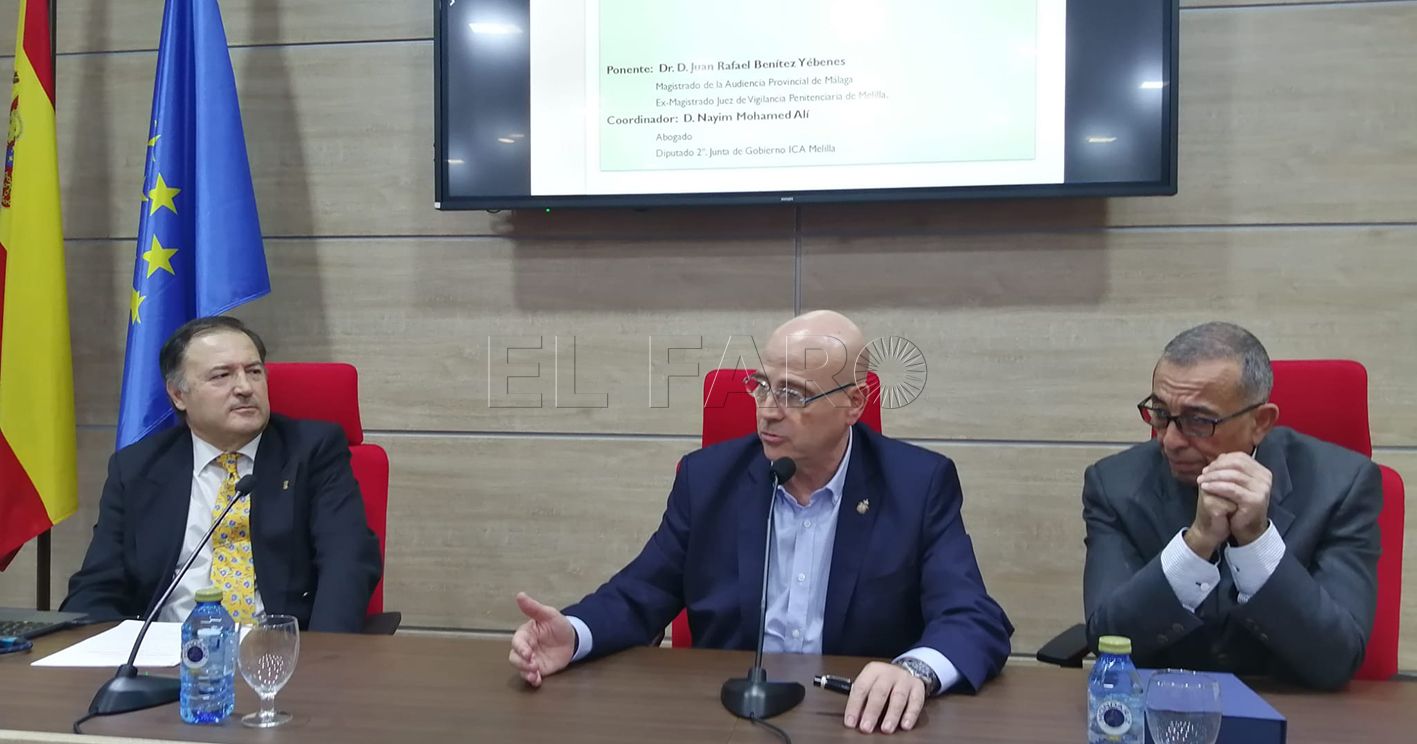 benítez e imbroda jornadas derecho penitenciario recorte Un magistrado de la Audiencia Provincial de Málaga recuerda que la función del abogado no termina tras la condena